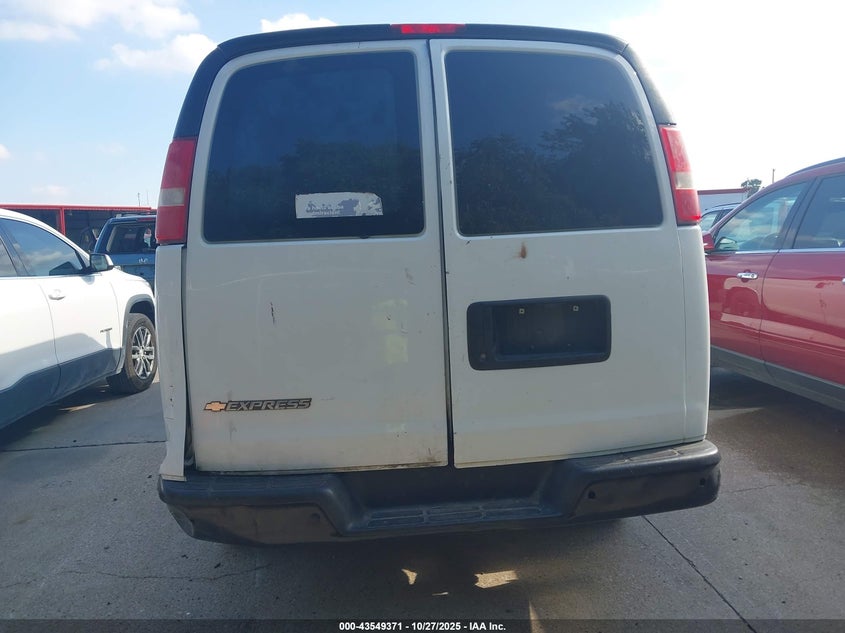 2017 Chevrolet Express 2500 Work Van VIN: 1GCWGAFF8H1163878 Lot: 43549371