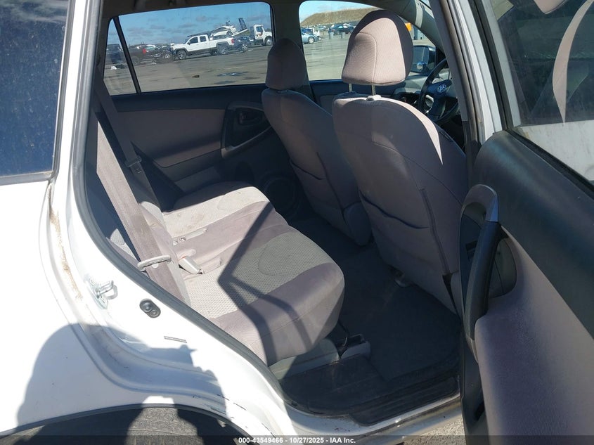 2007 Toyota Rav4 Base V6 VIN: JTMBK33V975019767 Lot: 43549466