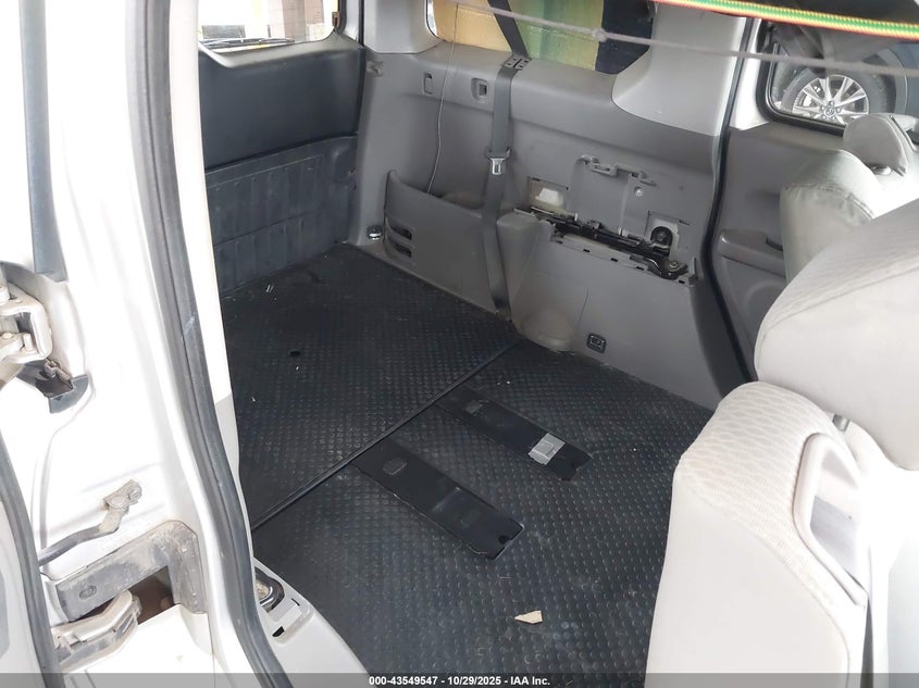 5J6YH28749L001506 2009 HONDA ELEMENT photo no. 8