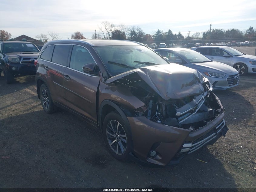 TOYOTA HIGHLANDER XLE