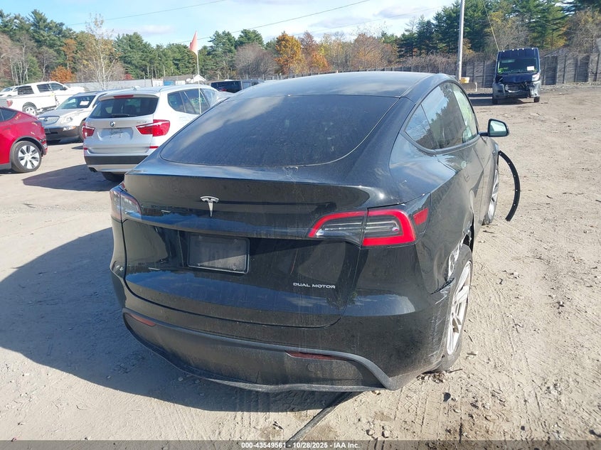 2021 Tesla Model Y Long Range Dual Motor All-Wheel Drive VIN: 5YJYGDEE8MF081069 Lot: 43549561