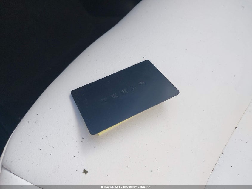 2021 Tesla Model Y Long Range Dual Motor All-Wheel Drive VIN: 5YJYGDEE8MF081069 Lot: 43549561