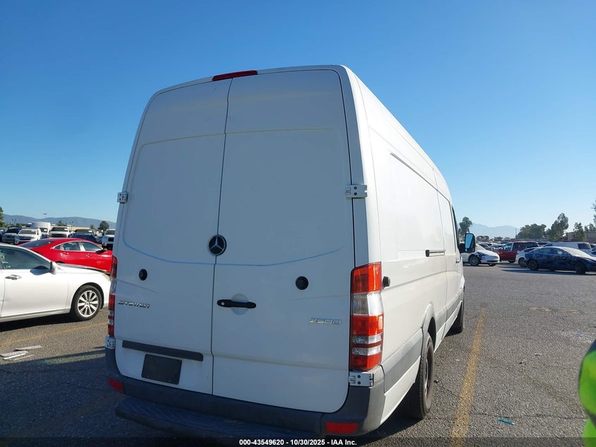 WD3PE8CD5HP566925 2017 MERCEDES-BENZ SPRINTER photo no. 16