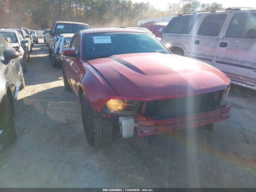 FORD MUSTANG V6 PREMIUM
