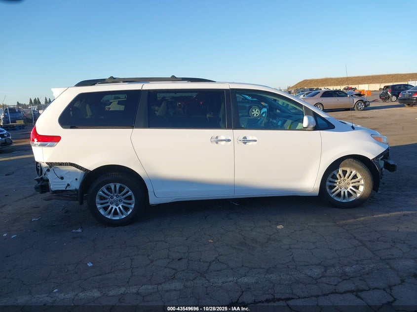 5TDYK3DC4DS332741 2013 TOYOTA SIENNA photo no. 14