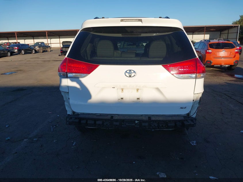 5TDYK3DC4DS332741 2013 TOYOTA SIENNA photo no. 18