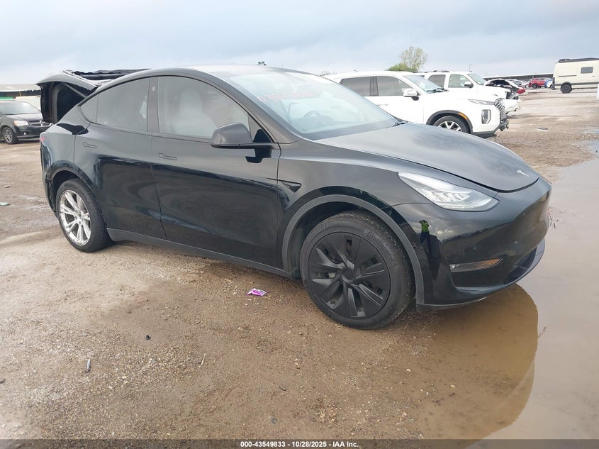2021 TESLA MODEL Y STANDARD RANGE REAR-WHEEL DRIVE - 5YJYGDED6MF110348
