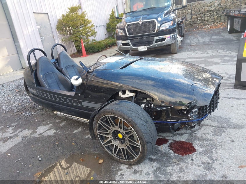 2018 VANDERHALL VENICE - 1V9TV2001JR190527