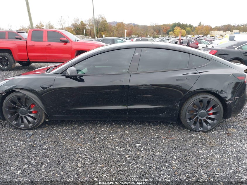 2022 Tesla Model 3 Performance Dual Motor All-Wheel Drive VIN: 5YJ3E1EC6NF107926 Lot: 43549875