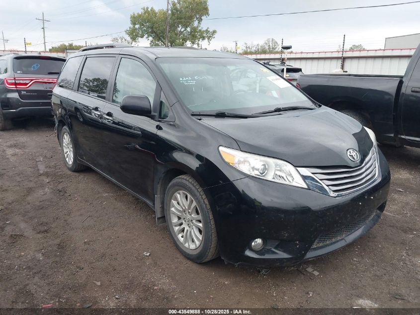 TOYOTA SIENNA XLE 8 PASSENGER