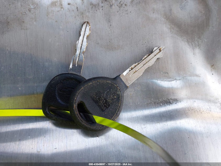 2001 Chevrolet Tahoe Ls VIN: 1GNEC13T91R217060 Lot: 43549897