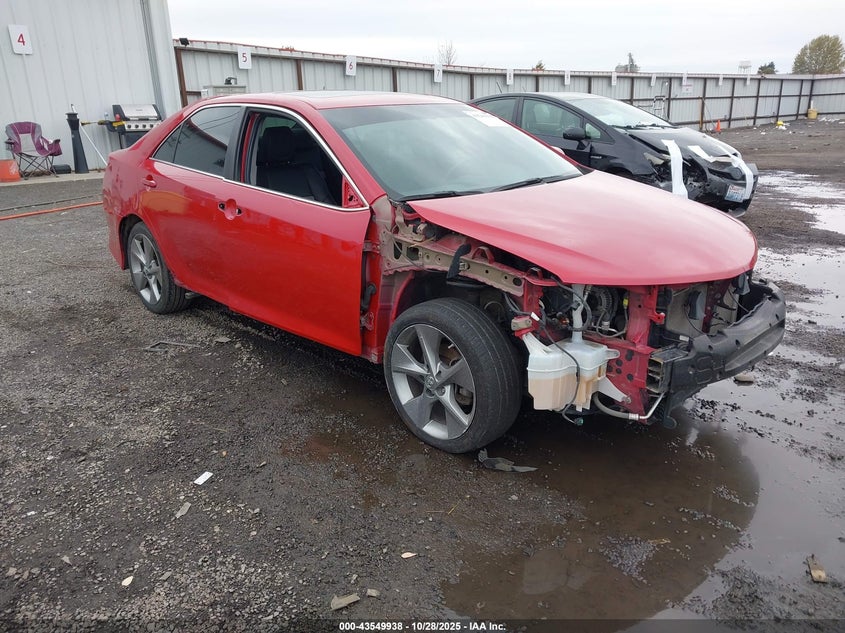 TOYOTA CAMRY SE SPORT