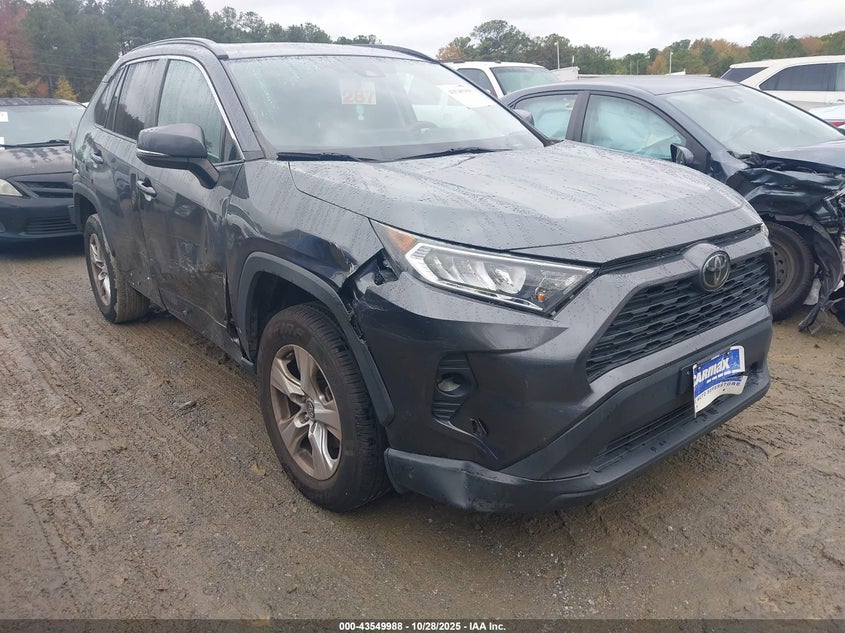 TOYOTA RAV4 XLE