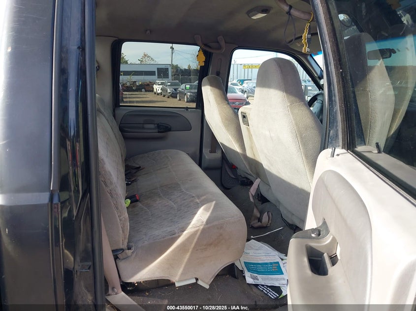 2000 Ford F-350 Lariat/Xl/Xlt VIN: 1FTWW32F8YEE33074 Lot: 43550017