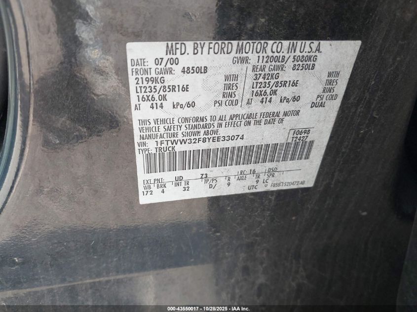 2000 Ford F-350 Lariat/Xl/Xlt VIN: 1FTWW32F8YEE33074 Lot: 43550017