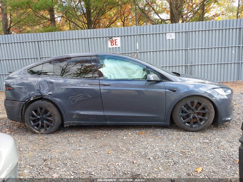 2023 Tesla Model X Dual Motor All-Wheel Drive/Standard Range VIN: 7SAXCBE5XPF368576 Lot: 43550076