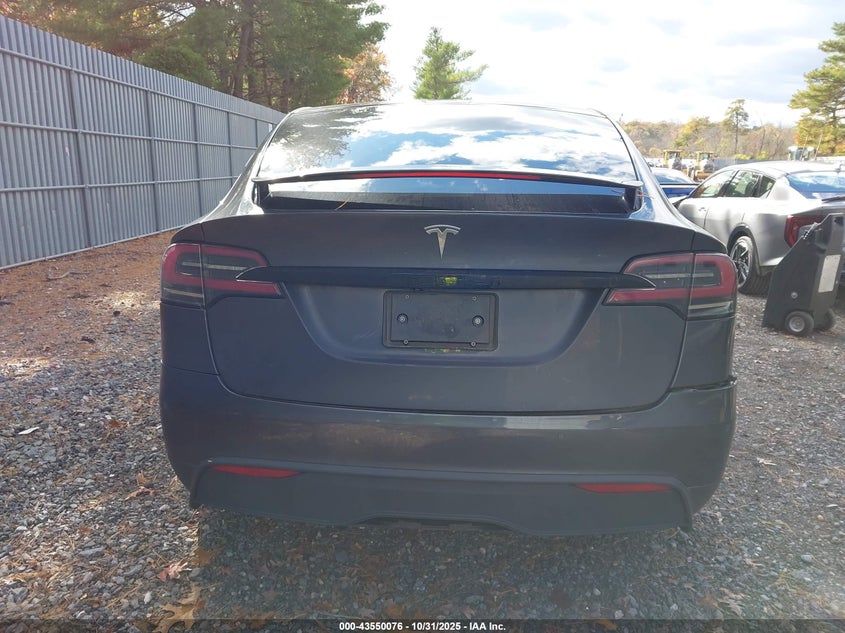 2023 Tesla Model X Dual Motor All-Wheel Drive/Standard Range VIN: 7SAXCBE5XPF368576 Lot: 43550076