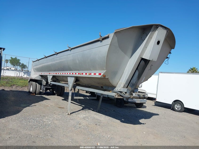 1E9EB39221L185643 2001   photo no. 23