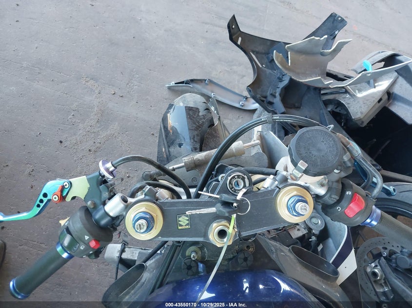 2004 Suzuki Gsx-R750 K VIN: JS1GR7JA842101490 Lot: 43550170