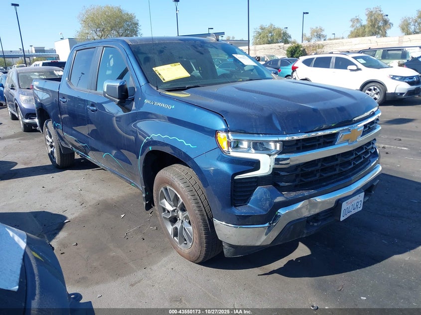 CHEVROLET SILVERADO 1500 4WD SHORT BED LT WITH 2FL