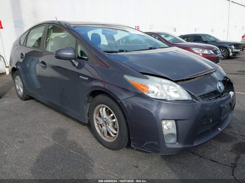 TOYOTA PRIUS IV