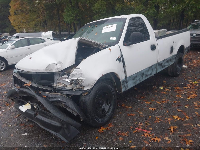 1FTRF17Z6XKC11153 1999 FORD F-150 photo no. 2