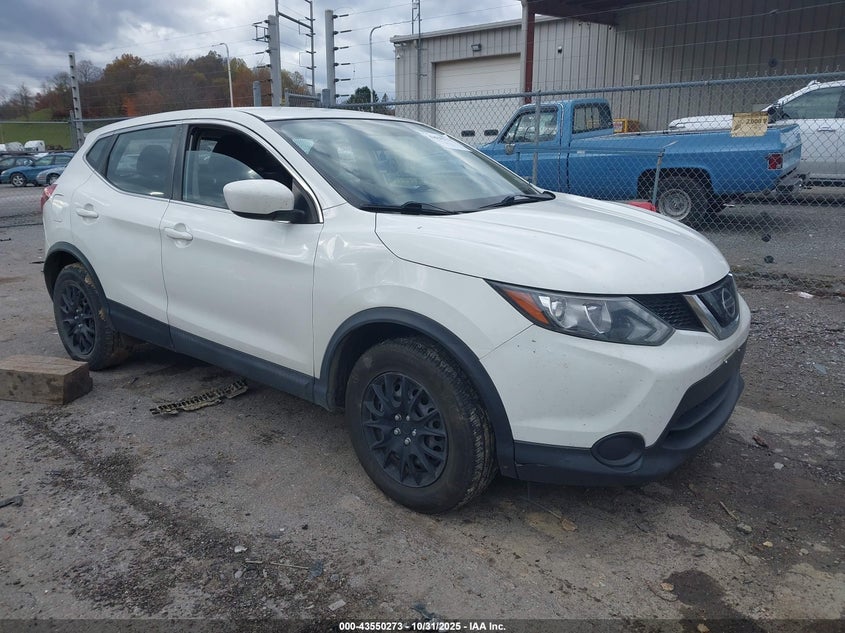 NISSAN ROGUE SPORT S