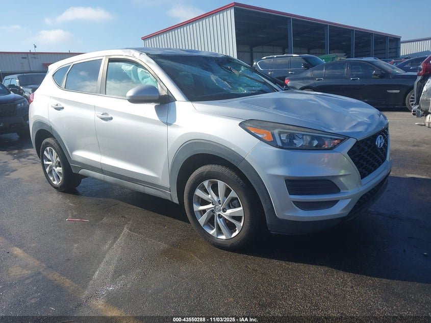 HYUNDAI TUCSON SE