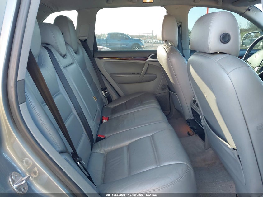 2004 Porsche Cayenne S VIN: WP1AB29P54LA73295 Lot: 43550291