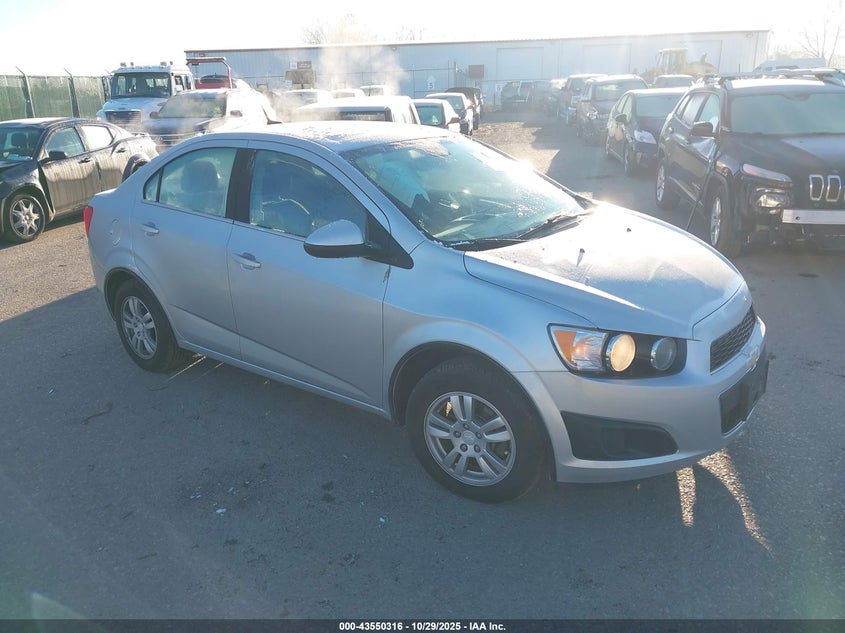 CHEVROLET SONIC LT AUTO