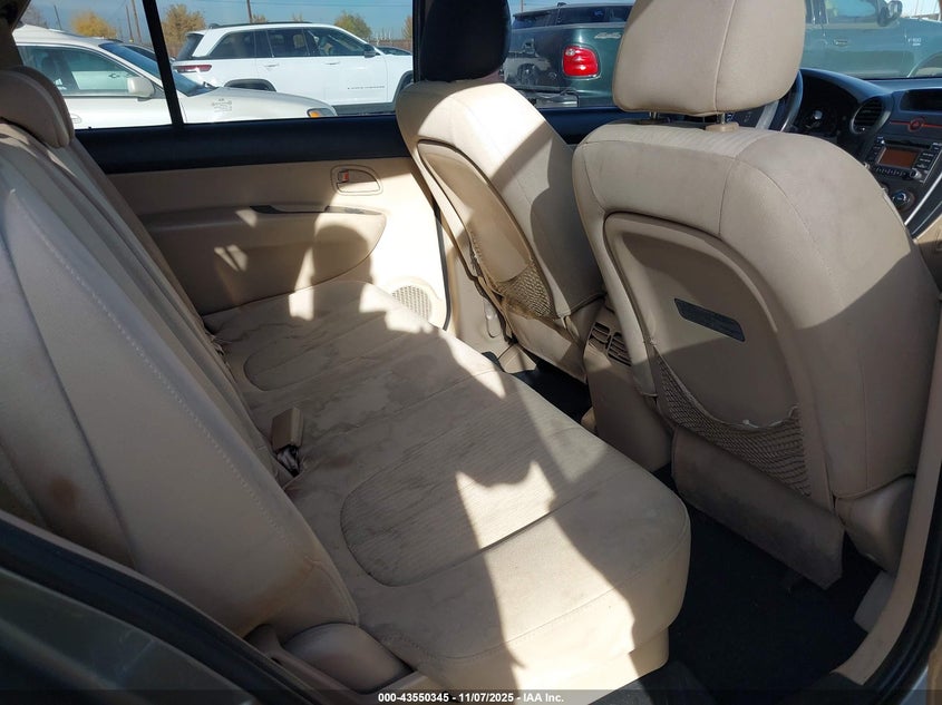 2009 Kia Rondo Lx VIN: KNAFG528397255409 Lot: 43550345