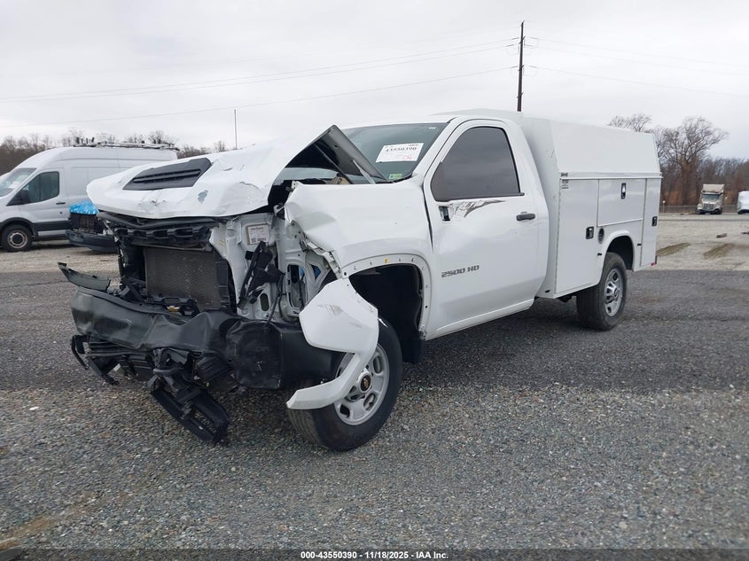 1GB0WLE72NF278428 2022 CHEVROLET SILVERADO photo no. 2