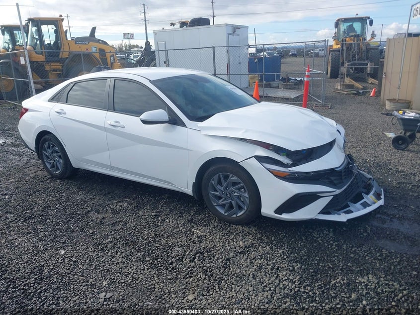 HYUNDAI ELANTRA BLUE