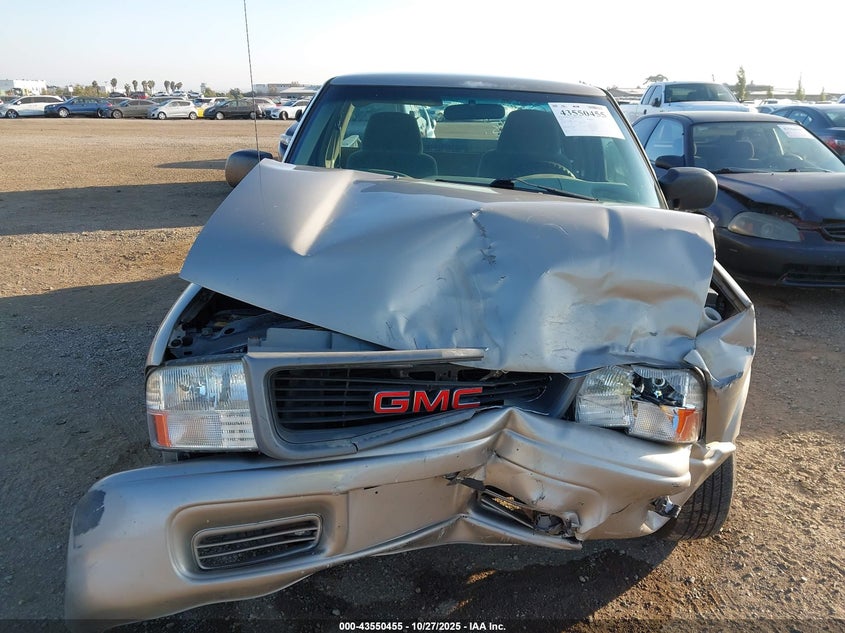 2002 GMC Sonoma Sl VIN: 1GTCS195928218812 Lot: 43550455