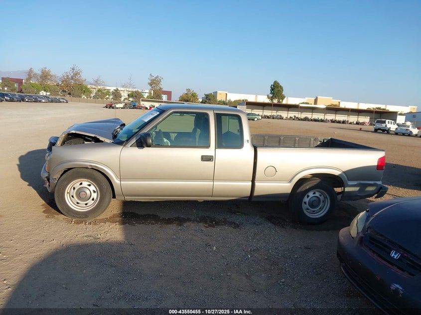 2002 GMC Sonoma Sl VIN: 1GTCS195928218812 Lot: 43550455