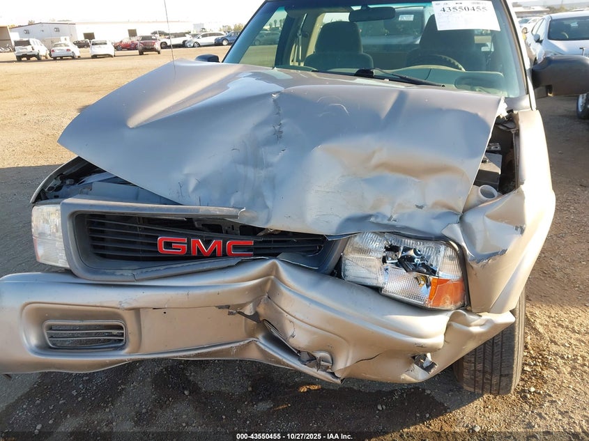 2002 GMC Sonoma Sl VIN: 1GTCS195928218812 Lot: 43550455