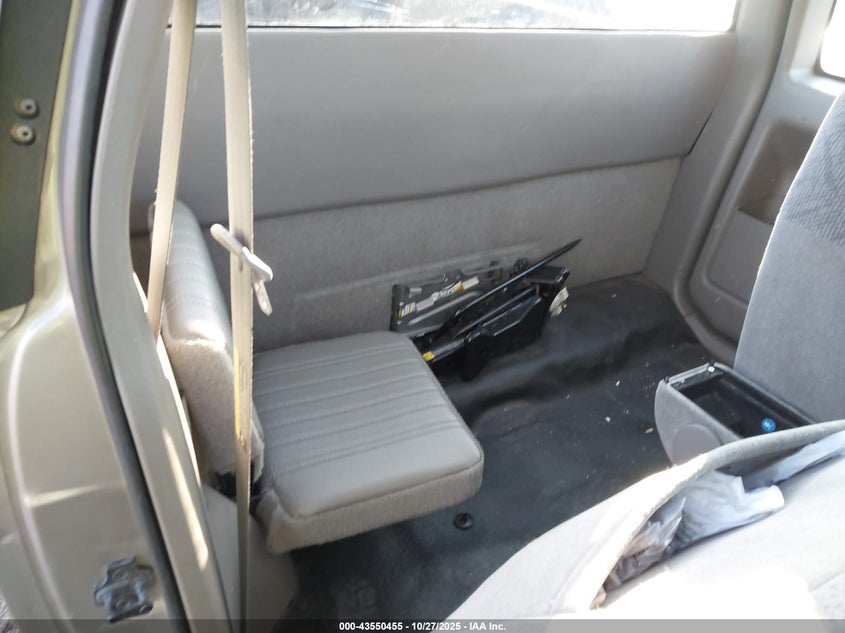 2002 GMC Sonoma Sl VIN: 1GTCS195928218812 Lot: 43550455