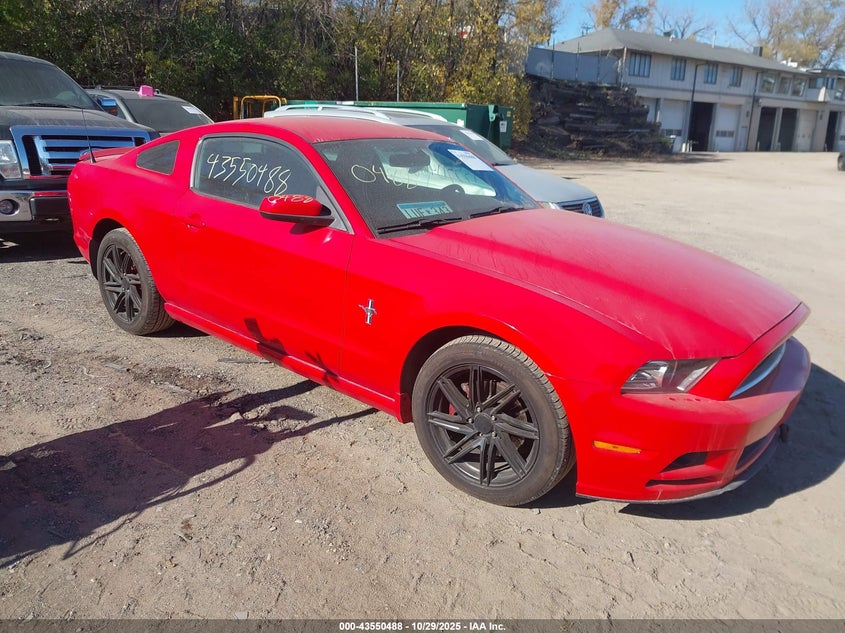FORD MUSTANG V6 PREMIUM