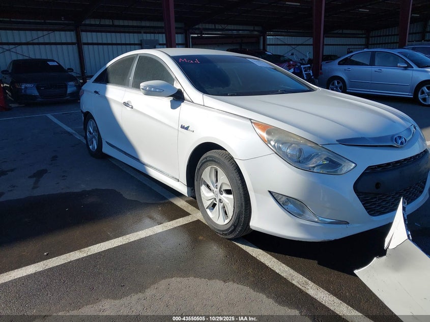 HYUNDAI SONATA HYBRID