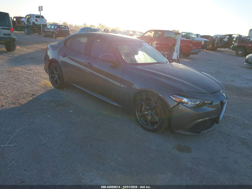 ALFA ROMEO GIULIA TI RWD