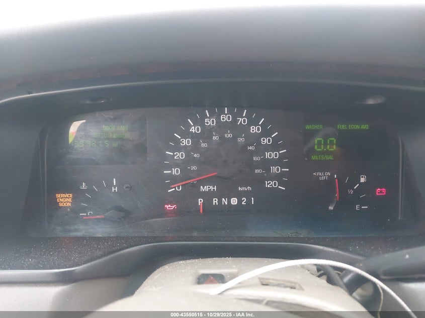 1999 Lincoln Town Car Signature VIN: 1LNHM82W6XY617045 Lot: 43550515