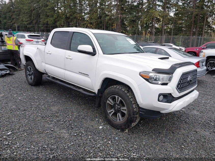 TOYOTA TACOMA SR5