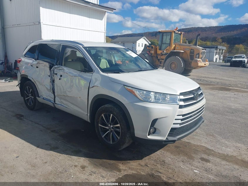 TOYOTA HIGHLANDER XLE