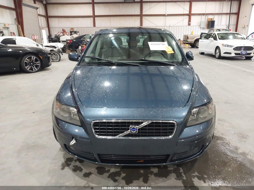2005 Volvo S40 T5 Awd VIN: YV1MH682052073605 Lot: 43550706