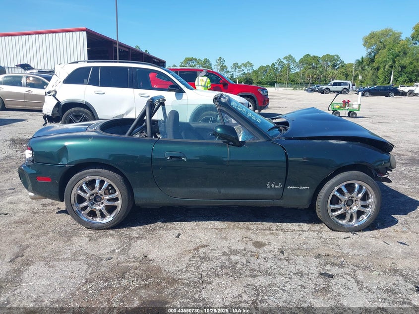 1999 Mazda Mx-5 Miata Leather Pkg/Popular Equipment Pkg/Sports Pkg/Touring Pkg VIN: JM1NB3535X0125025 Lot: 43550730