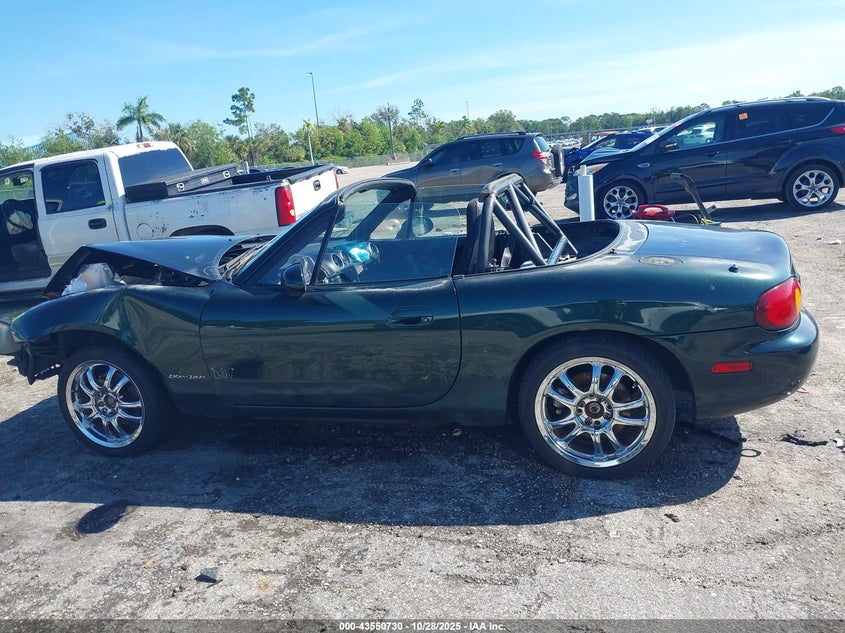 1999 Mazda Mx-5 Miata Leather Pkg/Popular Equipment Pkg/Sports Pkg/Touring Pkg VIN: JM1NB3535X0125025 Lot: 43550730