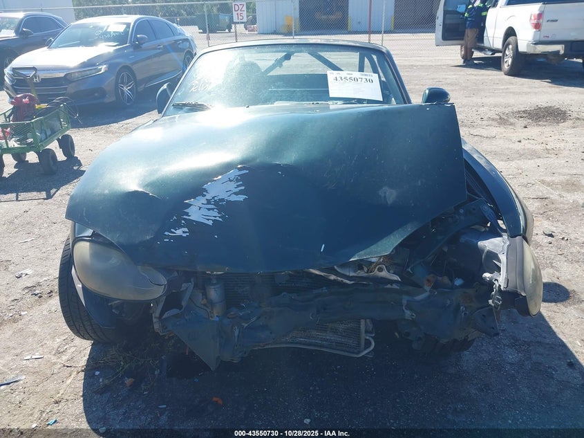 1999 Mazda Mx-5 Miata Leather Pkg/Popular Equipment Pkg/Sports Pkg/Touring Pkg VIN: JM1NB3535X0125025 Lot: 43550730