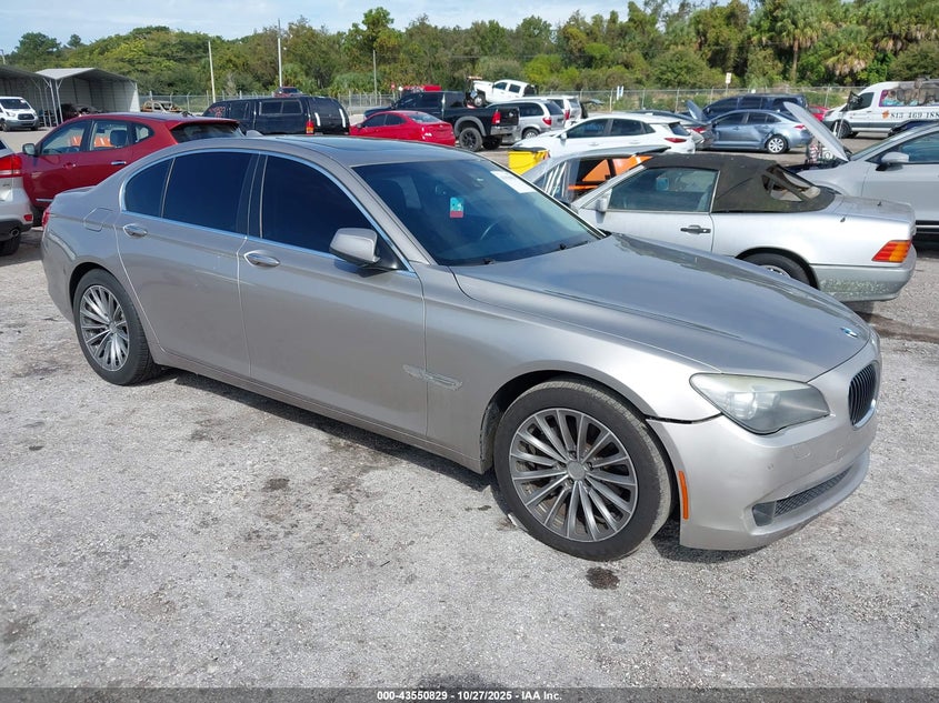 BMW 7 SERIES 740I
