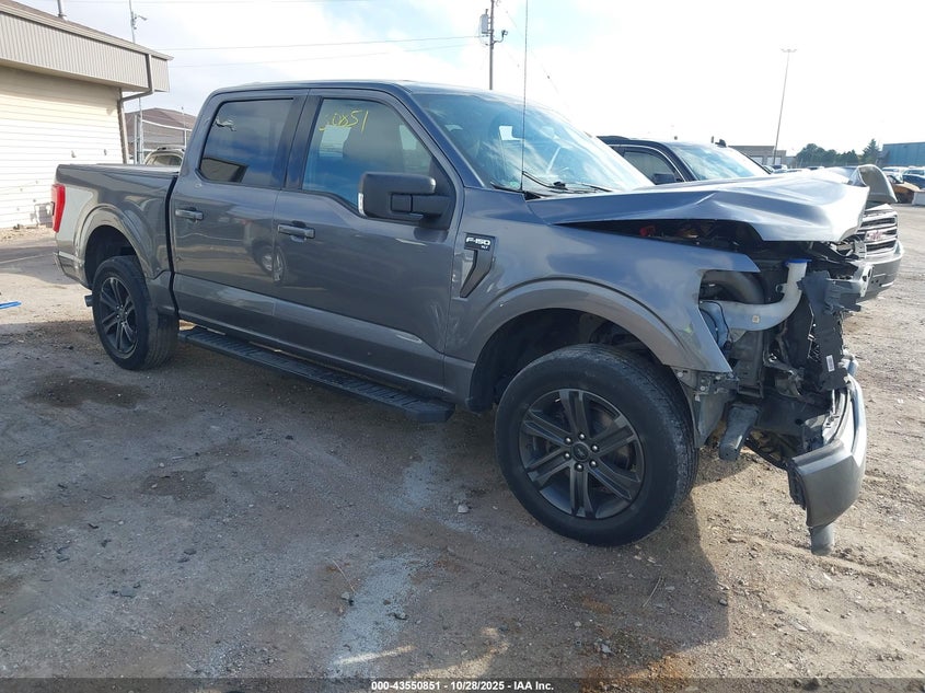 FORD F-150 XLT