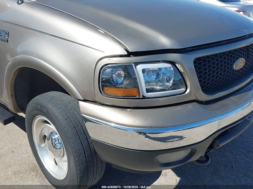 2002 Ford F-150 Lariat/Xlt VIN: 1FTRW08L82KB27106 Lot: 43550873